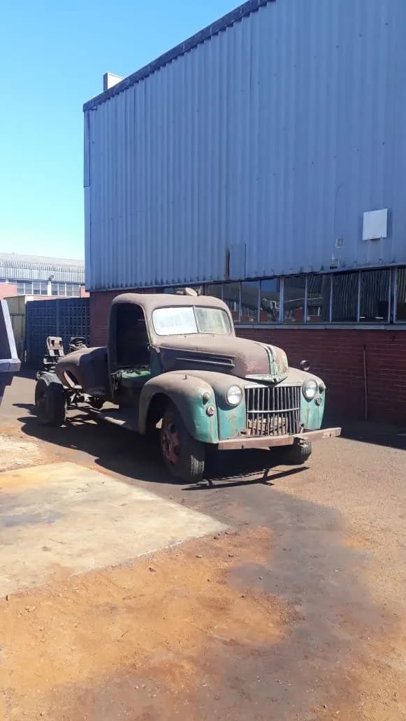 1947 Ford F-1 — photo 21