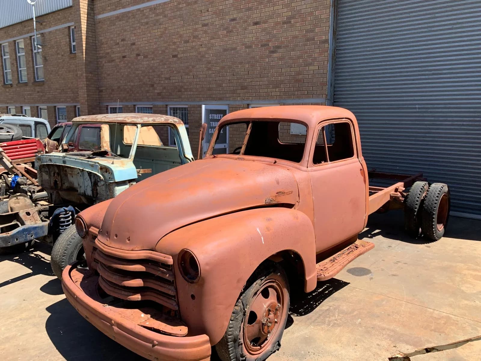 1947-1955 Chevrolet C30 — photo 239